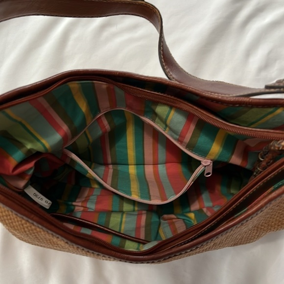 Fossil Woven Shoulder Bag with Leather Details - Picture 8 of 11